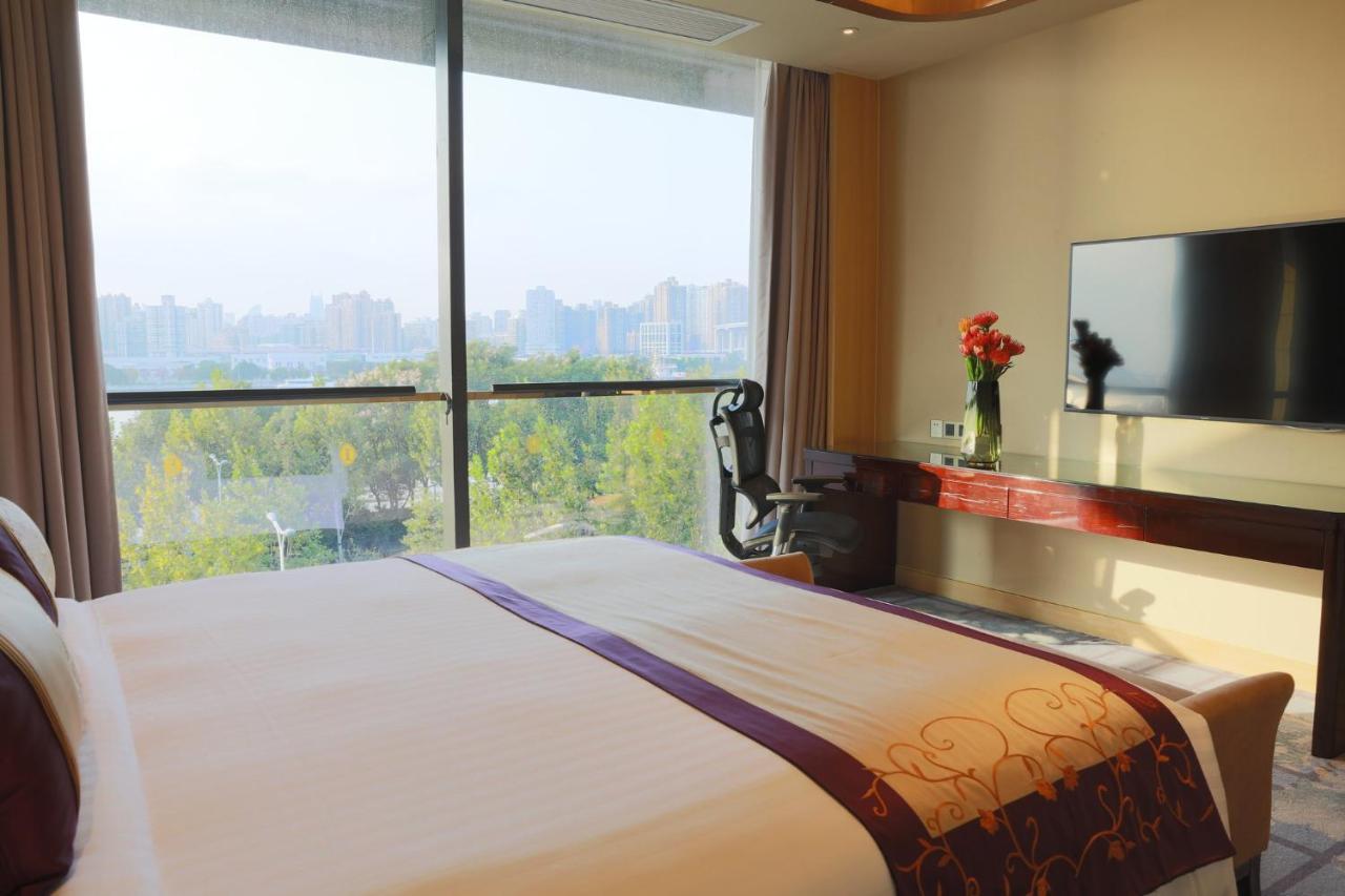 Intercontinental Shanghai Expo By Ihg Экстерьер фото